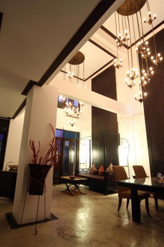 Hotell The Herbs 4*